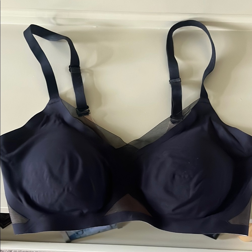 Honeylove Crossover Black Bra
